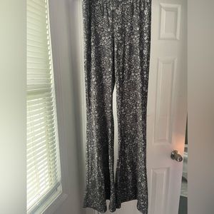 Super soft flare leggings